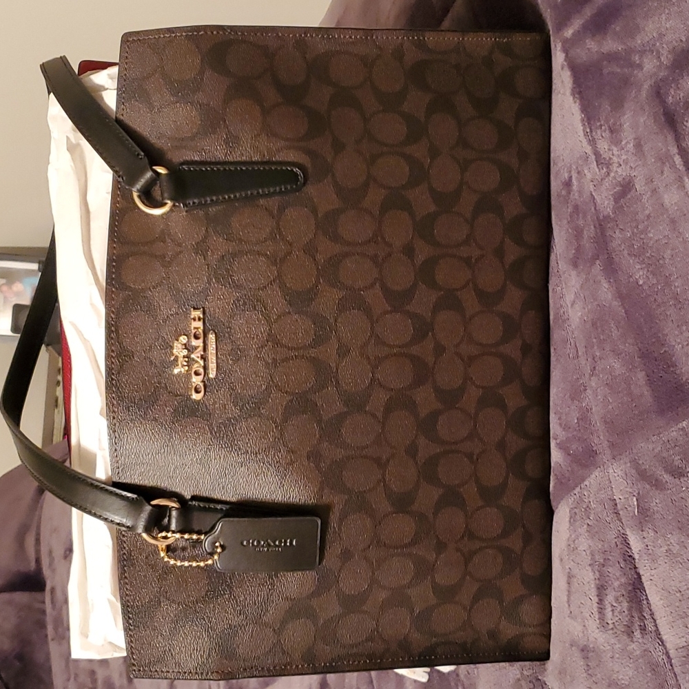 Coach Tatum carryall 40